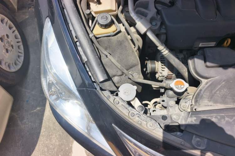 Used Nissan Teana 2013 2.0L XL Comfort Edition Engine Bay Right