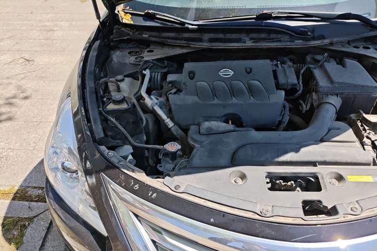 Used Nissan Teana 2013 2.0L XL Comfort Edition Engine Bay Right