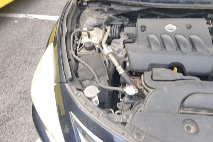 Used Nissan Teana 2013 2.0L XL Comfort Edition Engine Bay Right