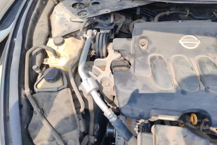 Used Nissan Teana 2013 2.0L XL Comfort Edition Engine Bay Right
