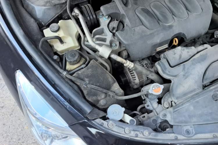Used Nissan Teana 2013 2.0L XL Comfort Edition Engine Bay Right