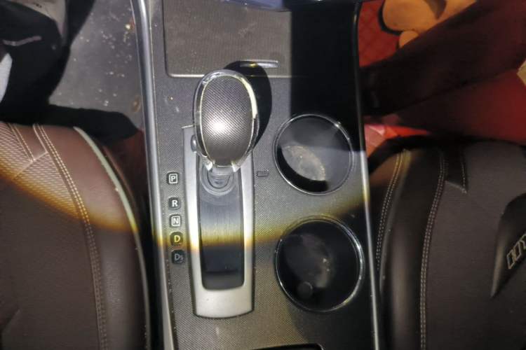 Used Nissan Teana 2013 2.0L XL Comfort Edition Gear Lever