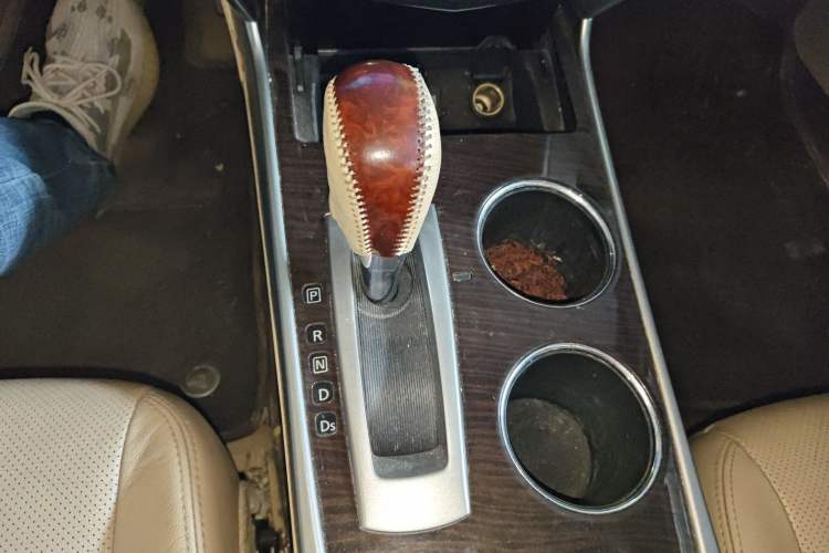 Used Nissan Teana 2013 2.0L XL Comfort Edition Gear Lever