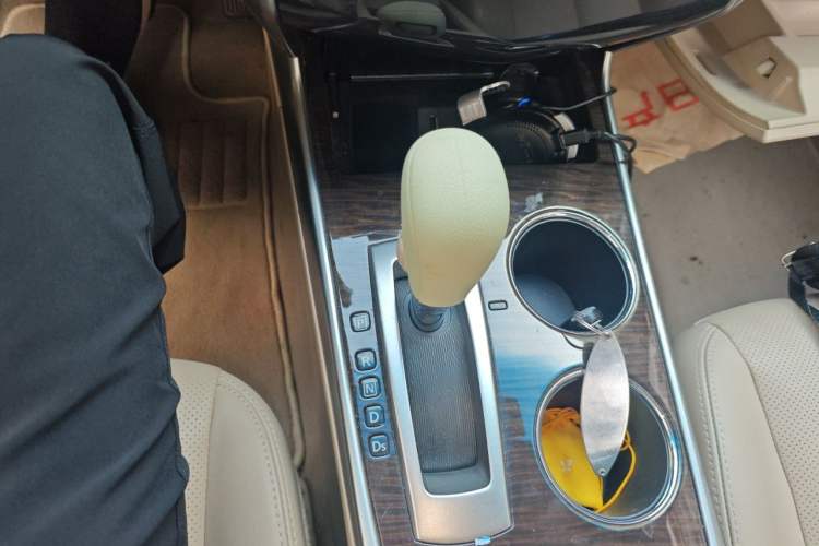 Used Nissan Teana 2013 2.0L XL Comfort Edition Gear Lever