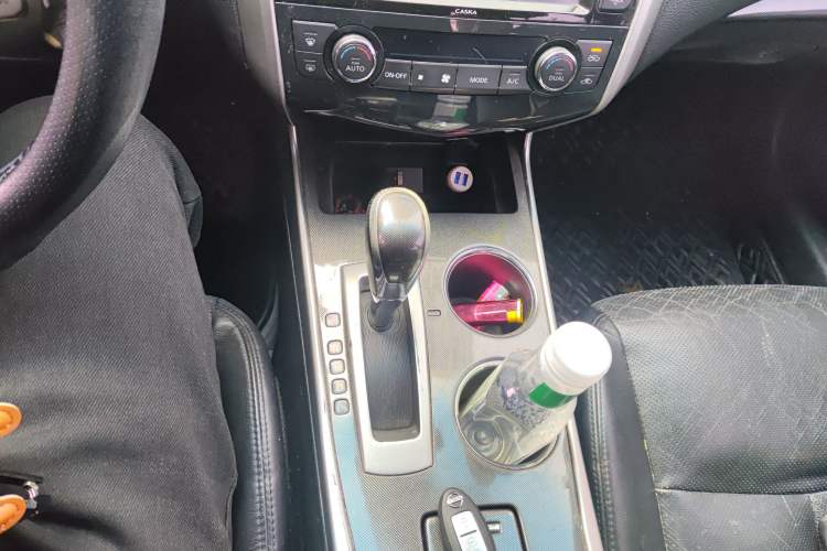Used Nissan Teana 2013 2.5L XL Leading Edition Gear Lever