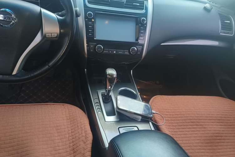 Used Nissan Teana 2013 2.0L XL Comfort Edition Gear Lever