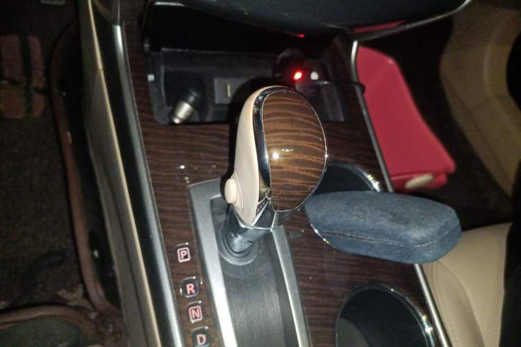 Used Nissan Teana 2013 2.0L XL Comfort Edition Gear Lever
