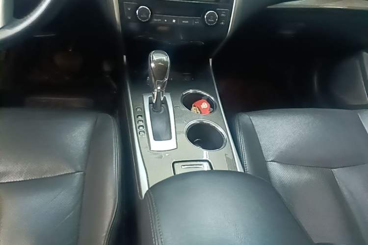 Used Nissan Teana 2013 2.0L XL Comfort Edition Gear Lever