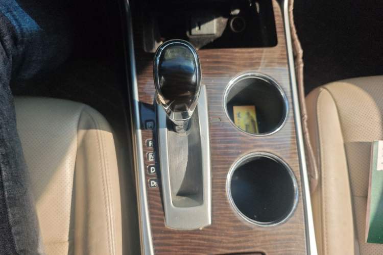 Used Nissan Teana 2013 2.0L XL Comfort Edition Gear Lever