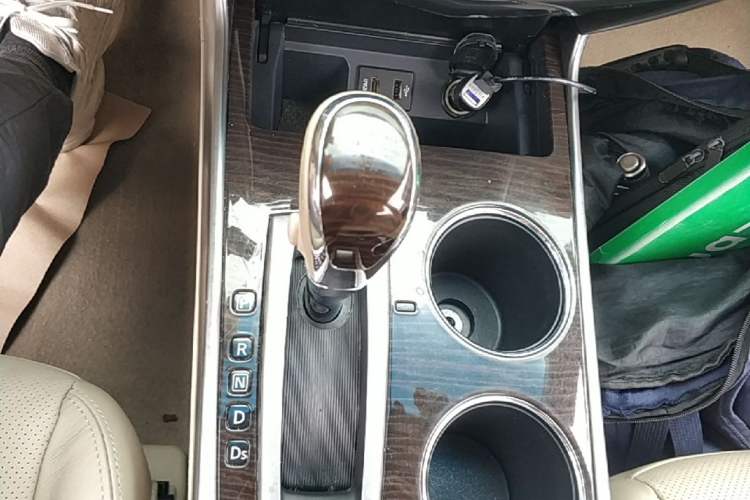 Used Nissan Teana 2013 2.0L XL Comfort Edition Gear Lever