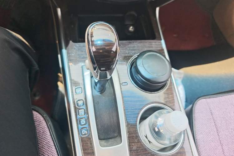 Used Nissan Teana 2013 2.0L XL Comfort Edition Gear Lever