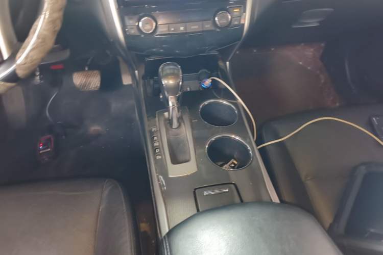 Used Nissan Teana 2013 2.0L XL Comfort Edition Gear Lever