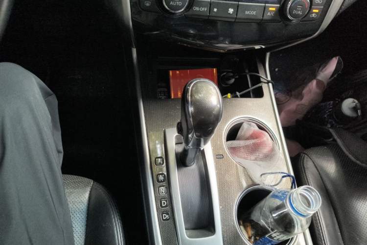 Used Nissan Teana 2013 2.0L XL Comfort Edition Gear Lever