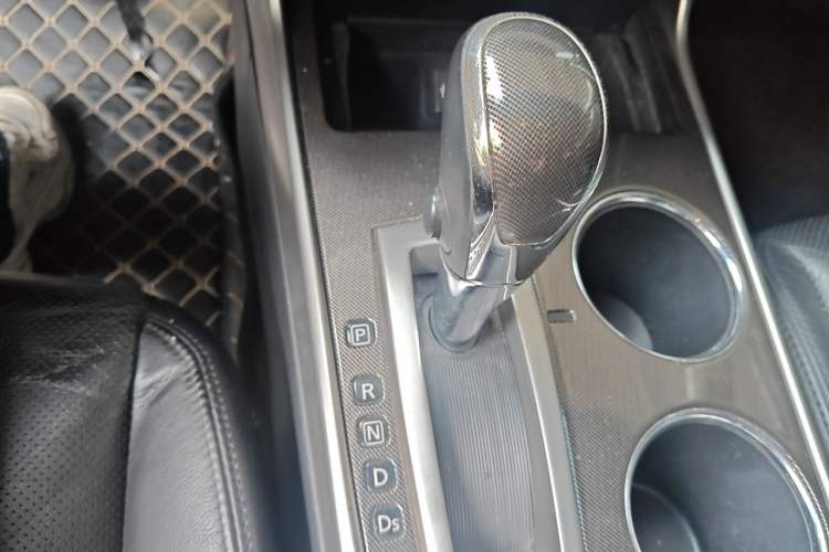 Used Nissan Teana 2013 2.0L XL Comfort Edition Gear Lever
