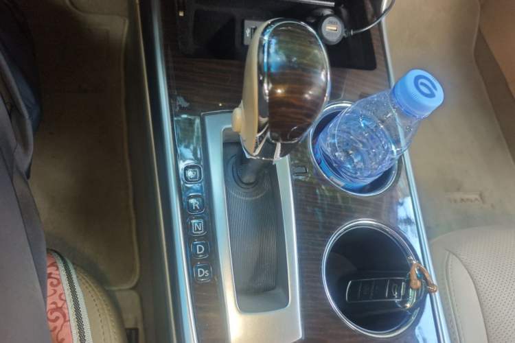 Used Nissan Teana 2013 2.0L XL Comfort Edition Gear Lever