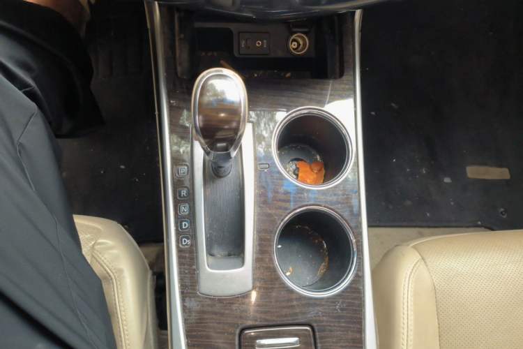 Used Nissan Teana 2013 2.0L XL Comfort Edition Gear Lever