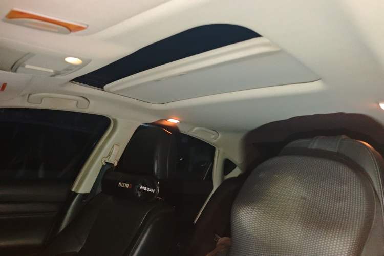 Used Nissan Teana 2013 2.5L XL Leading Edition Headliner