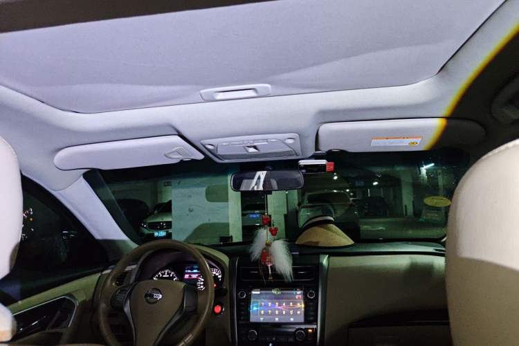 Used Nissan Teana 2013 2.0L XL-NAVI Smart Navigation Edition Headliner