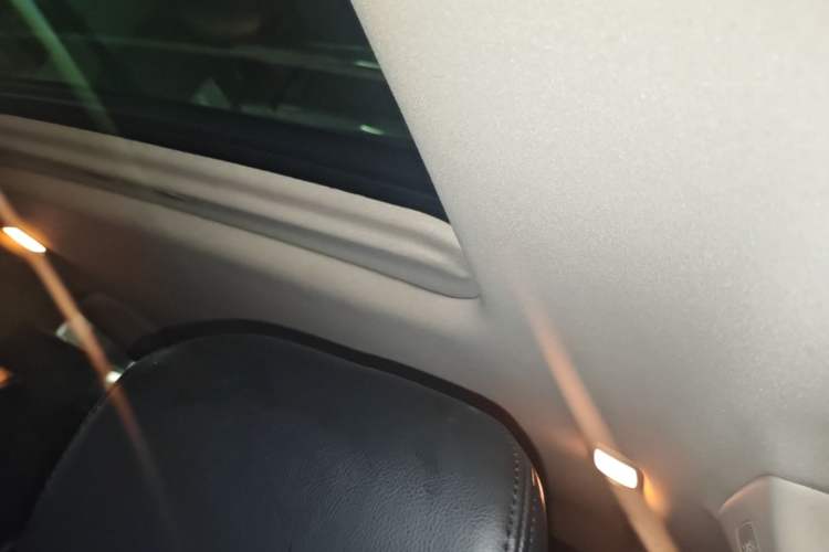 Used Nissan Teana 2013 2.0L XL Comfort Edition Headliner