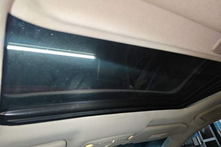 Used Nissan Teana 2013 2.0L XL Comfort Edition Headliner