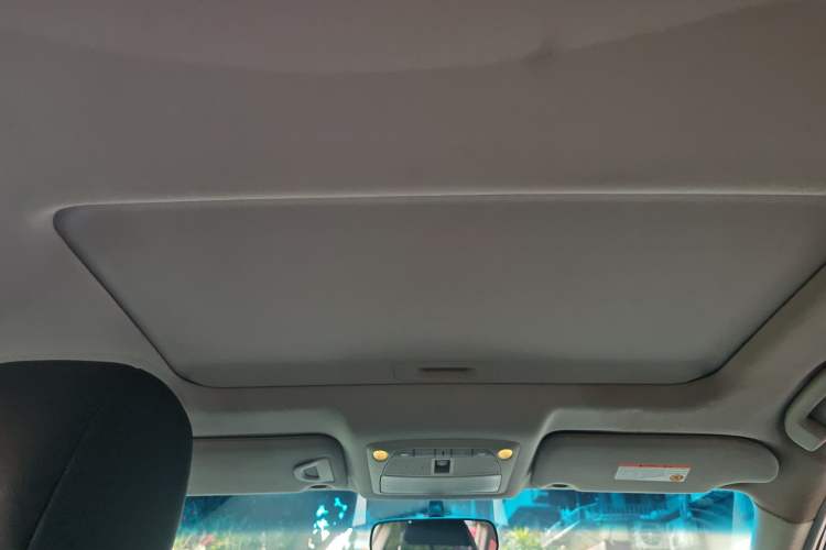 Used Nissan Teana 2013 2.0L XL Comfort Edition Headliner