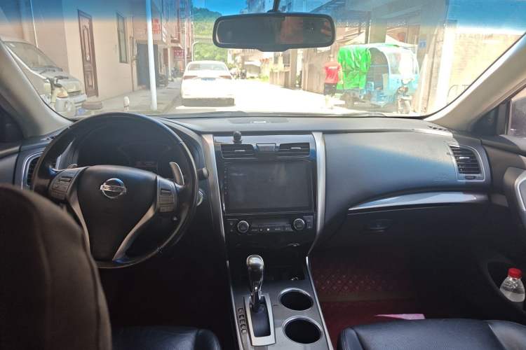Used Nissan Teana 2013 2.5L XL-Upper NAVI Tech Deluxe Edition Headliner