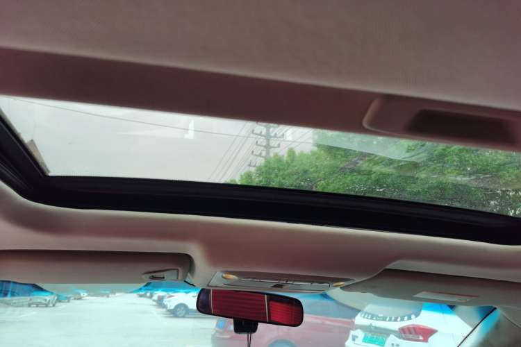 Used Nissan Teana 2013 2.0L XL Comfort Edition Headliner