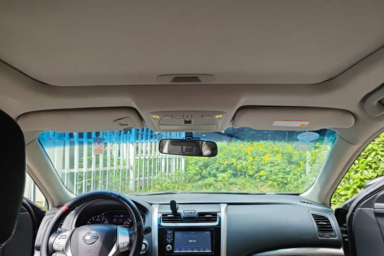 Used Nissan Teana 2013 2.0L XL Comfort Edition Headliner