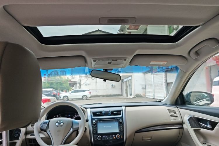 Used Nissan Teana 2013 2.0L XE Fashion Edition Headliner