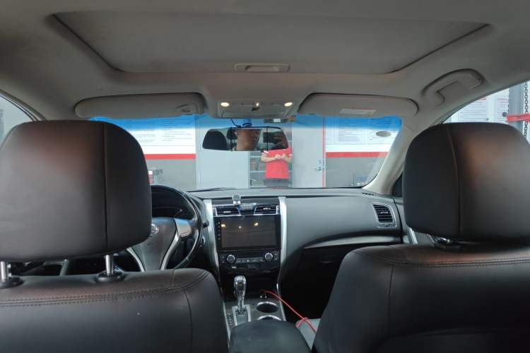 Used Nissan Teana 2013 2.0L XL Comfort Edition Headliner