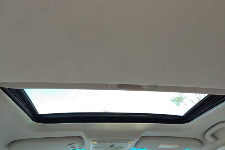 Used Nissan Teana 2013 2.0L XL Comfort Edition Headliner