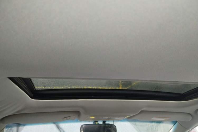 Used Nissan Teana 2013 2.0L XL Comfort Edition Headliner