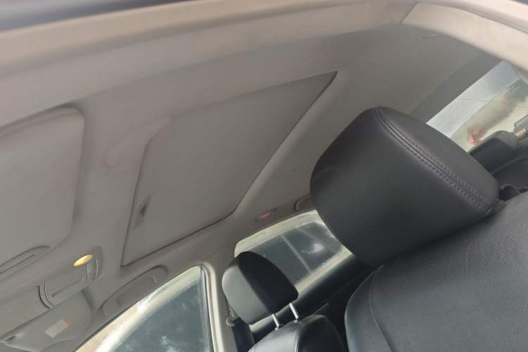 Used Nissan Teana 2013 2.0L XL Comfort Edition Headliner