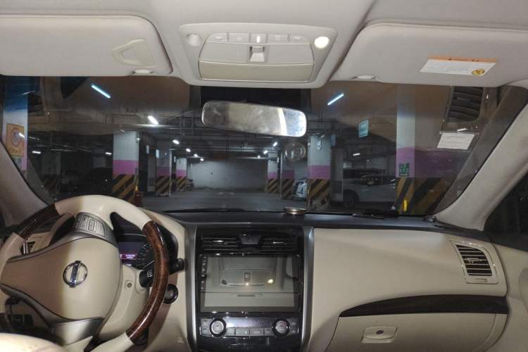Used Nissan Teana 2013 2.0L XL Comfort Edition Headliner