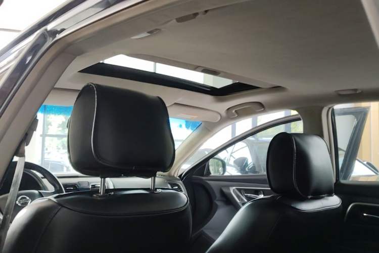 Used Nissan Teana 2013 2.0L XL Comfort Edition Headliner