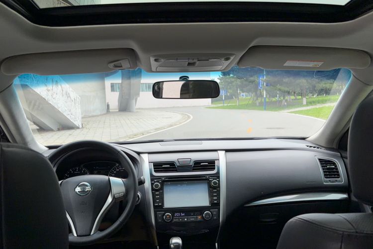 Used Nissan Teana 2013 2.0L XL Comfort Edition Headliner