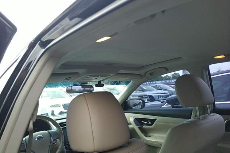 Used Nissan Teana 2013 2.0L XL Comfort Edition Headliner