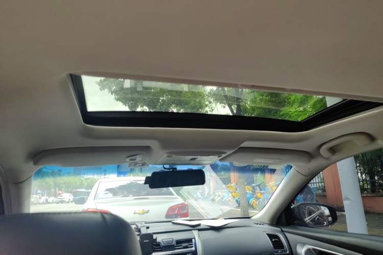 Used Nissan Teana 2013 2.0L XL Comfort Edition Headliner