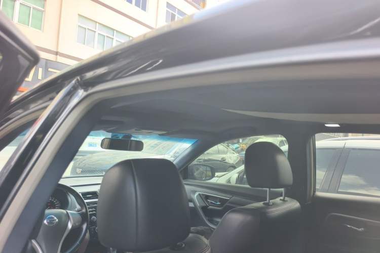 Used Nissan Teana 2013 2.0L XL Comfort Edition Headliner