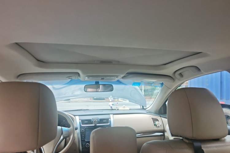 Used Nissan Teana 2013 2.0L XL Comfort Edition Headliner
