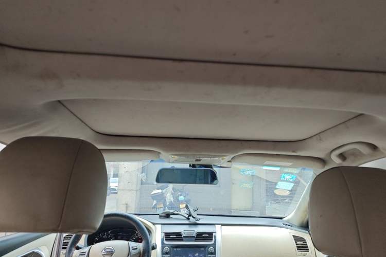 Used Nissan Teana 2013 2.0L XL Comfort Edition Headliner