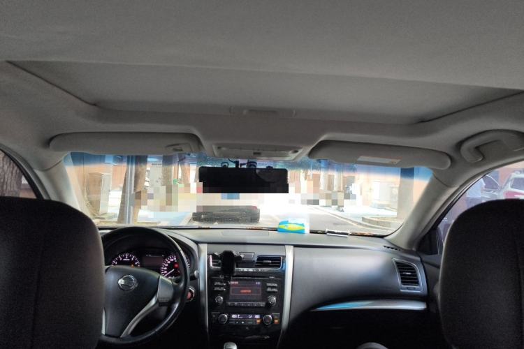 Used Nissan Teana 2013 2.0L XL Comfort Edition Headliner