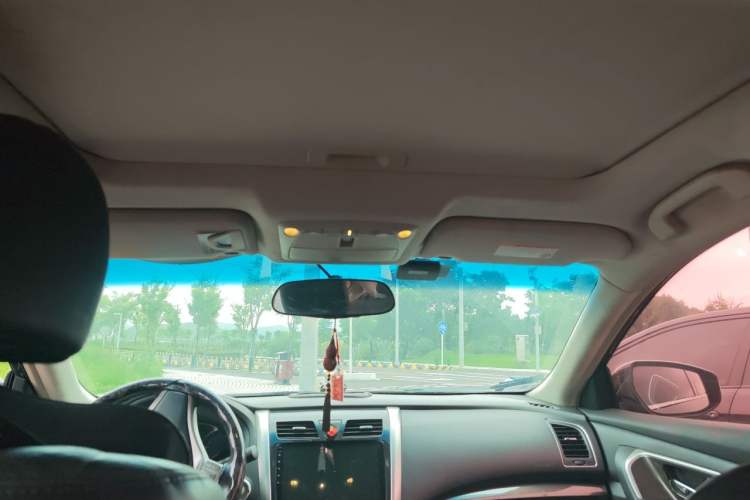 Used Nissan Teana 2013 2.0L XL Comfort Edition Headliner