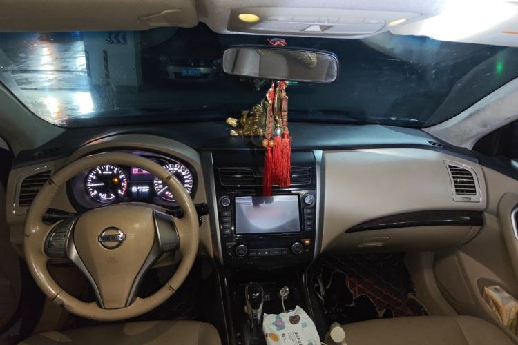 Used Nissan Teana 2013 2.0L XL Comfort Edition Headliner