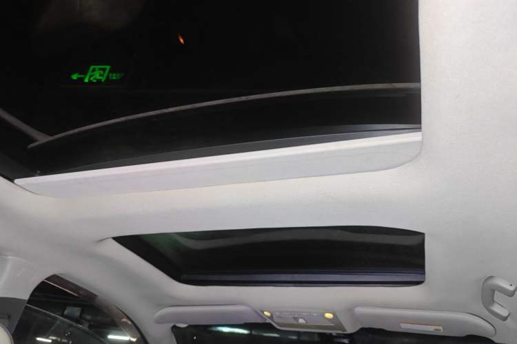Used Nissan Teana 2013 2.0L XL Comfort Edition Headliner