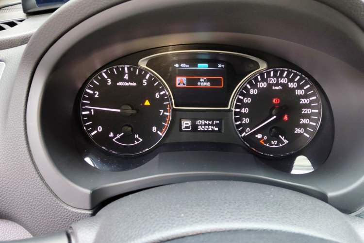 Used Nissan Teana 2013 2.0L XL Comfort Edition Instrument Cluster
