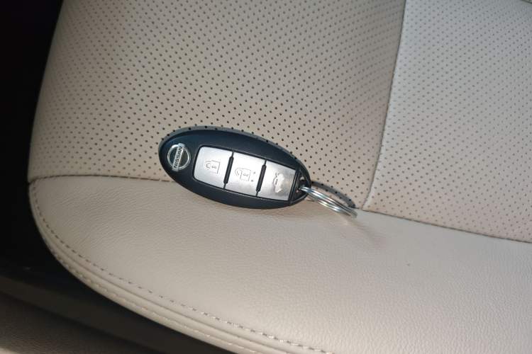 Used Nissan Teana 2013 2.0L XL Comfort Edition Interior 1