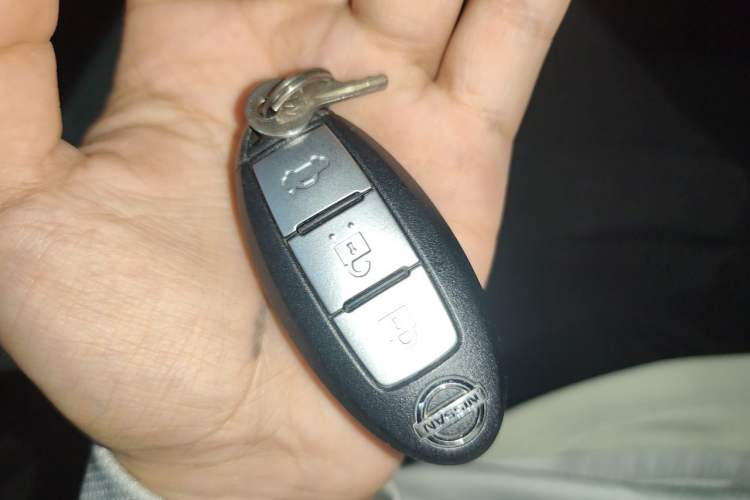 Used Nissan Teana 2013 2.0L XL Comfort Edition Interior 1