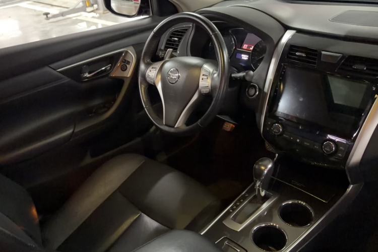Used Nissan Teana 2013 2.5L XL Leading Edition Interior 1