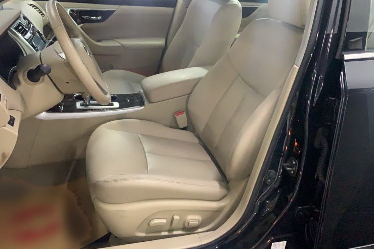 Used Nissan Teana 2013 2.0L XL Comfort Edition Interior 1